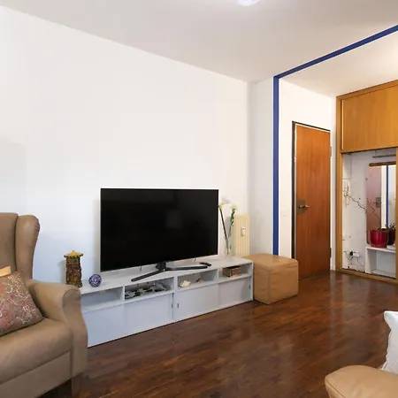 Russoli By Halldis Apartment Milan