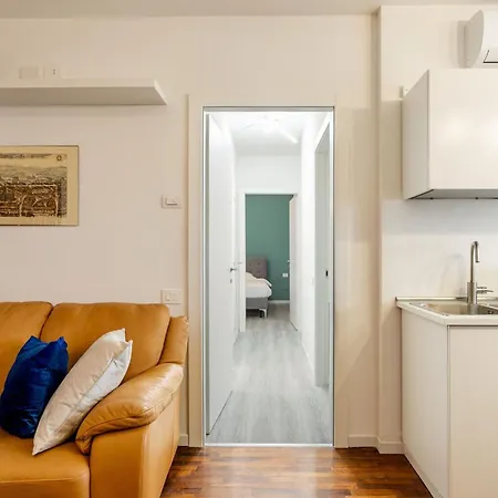 Russoli By Halldis Apartment Milan